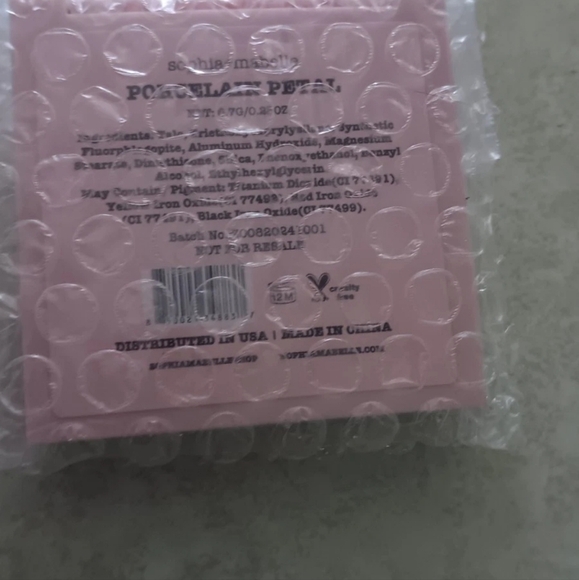 Sophia + Mabelle Finishing Powder In Porcelain Petal 0.23oz New - Picture 3 of 4